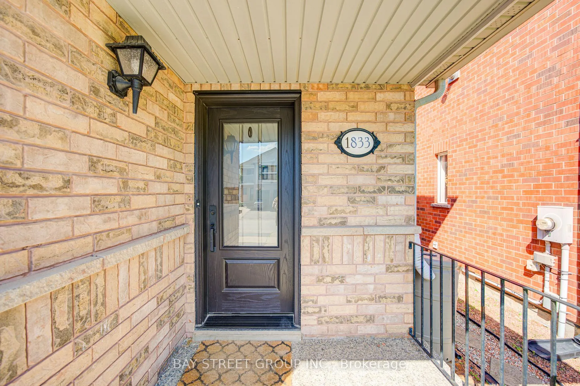 Photo 6 of 1833 Hobson Drive, Burlington, Uptown — HOMEH
