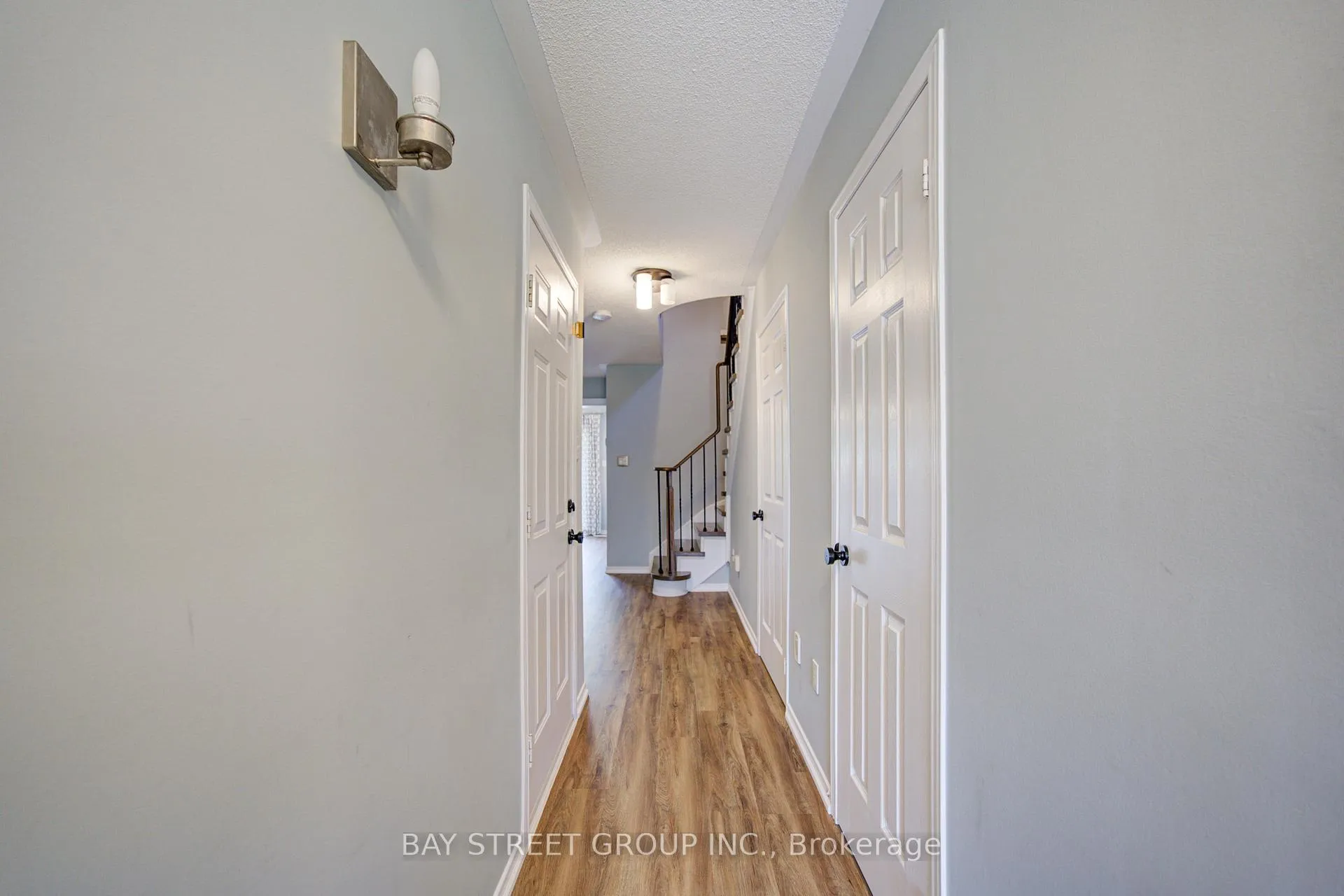 Photo 8 of 1833 Hobson Drive, Burlington, Uptown — HOMEH