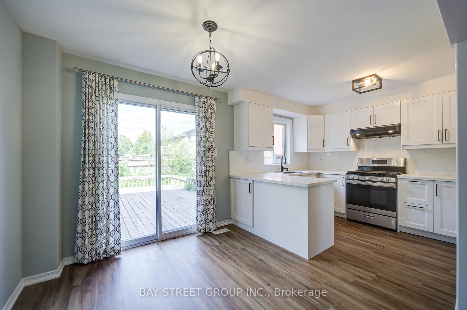 Photo 16 of 1833 Hobson Drive, Burlington, Uptown — HOMEH