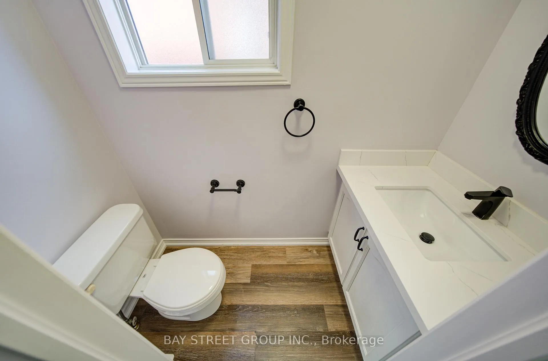 Photo 23 of 1833 Hobson Drive, Burlington, Uptown — HOMEH