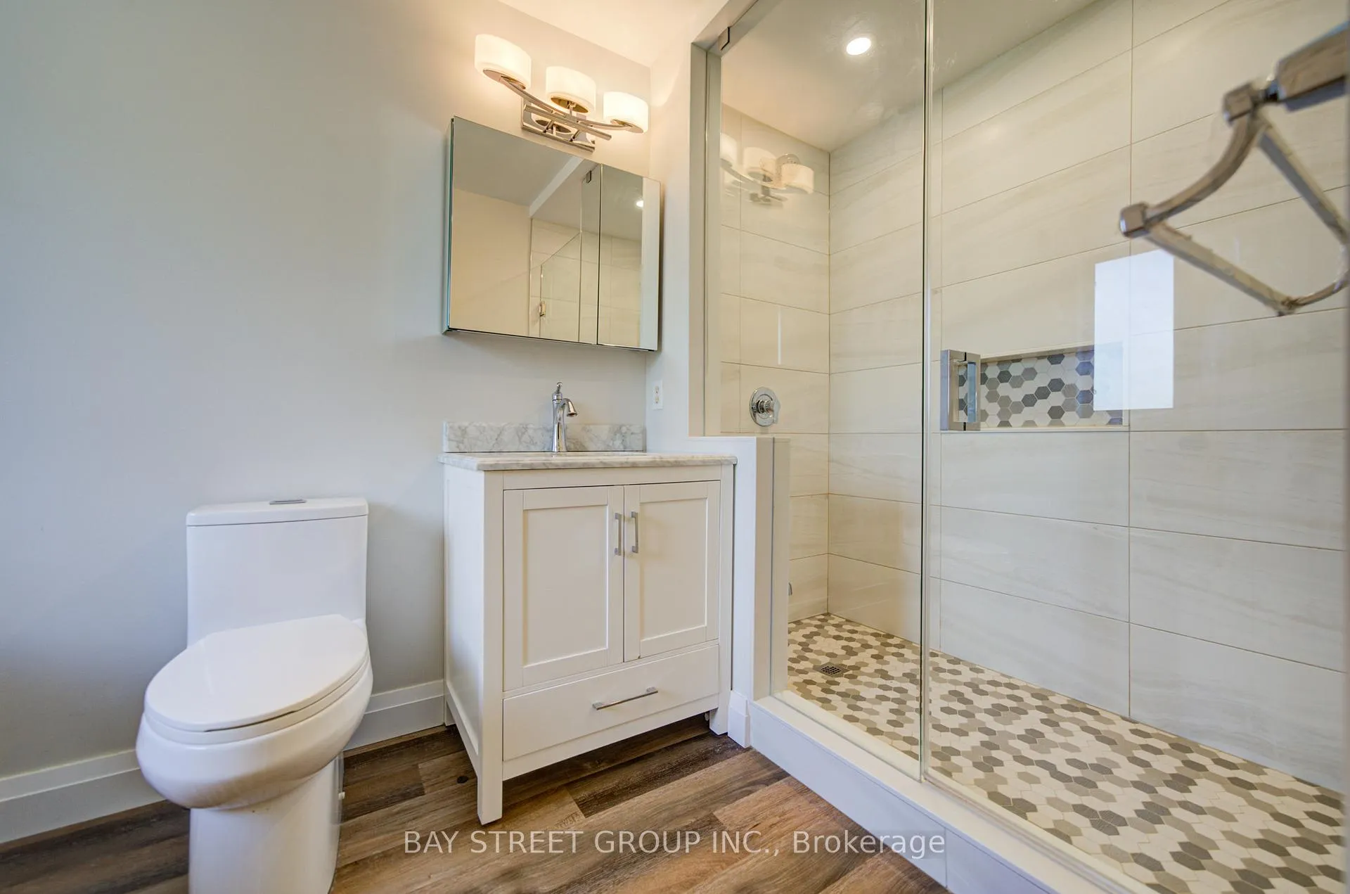 Photo 36 of 1833 Hobson Drive, Burlington, Uptown — HOMEH