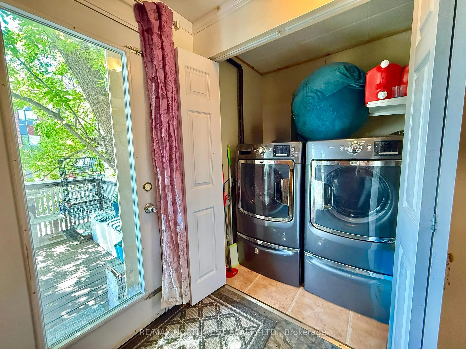 Photo 16 of 433 Third Street S, Kenora, Downtown — HOMEH