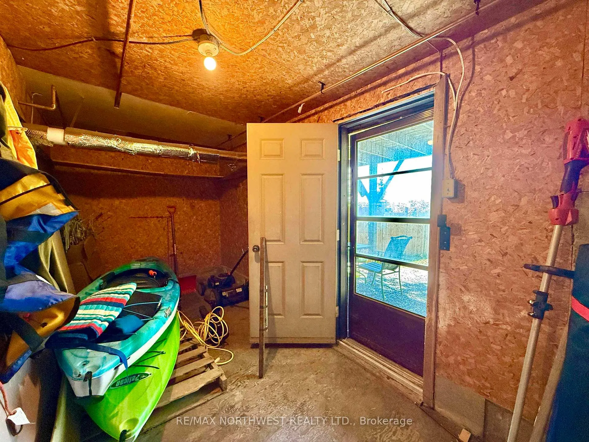 Photo 20 of 433 Third Street S, Kenora, Downtown — HOMEH