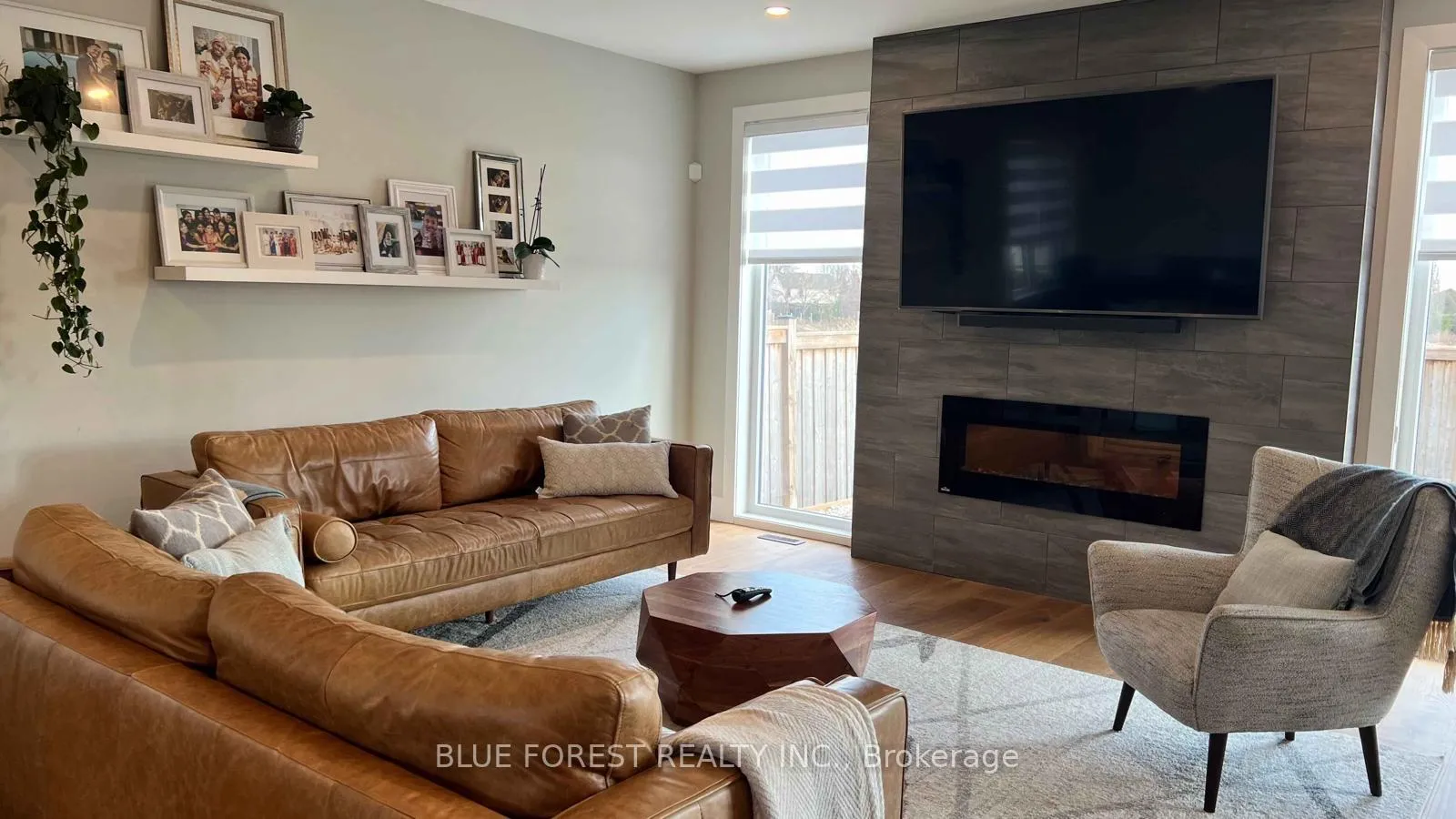 Photo 6 of 2273 Bakervilla Avenue, London, South V — HOMEH