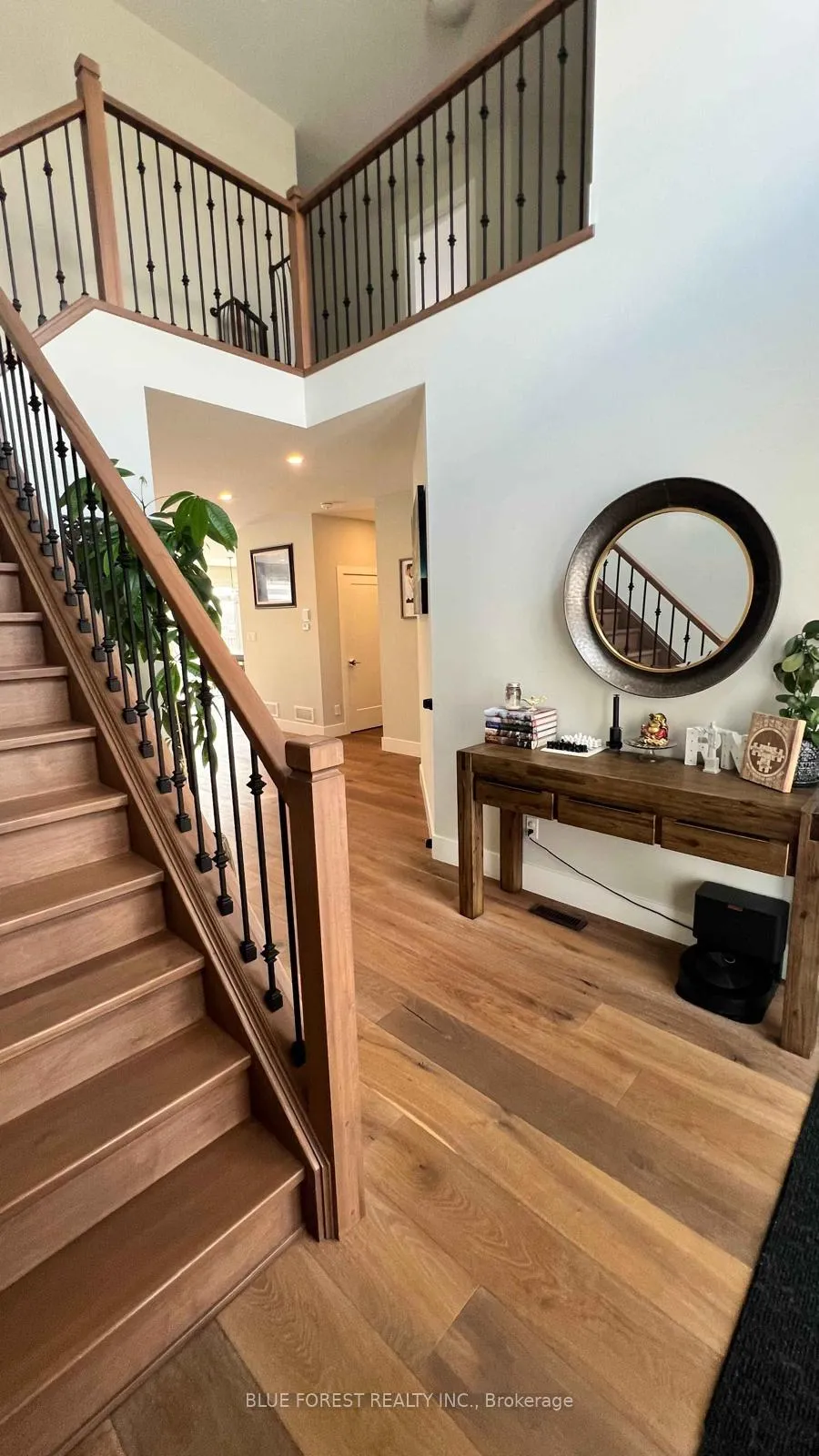 Photo 12 of 2273 Bakervilla Avenue, London, South V — HOMEH