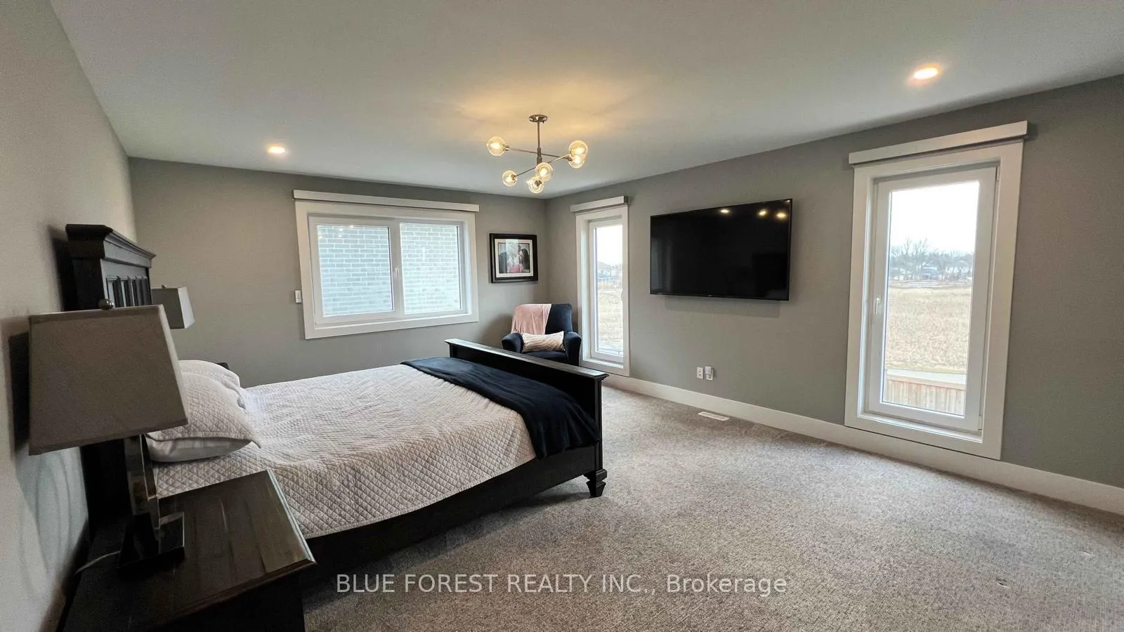 Photo 15 of 2273 Bakervilla Avenue, London, South V — HOMEH