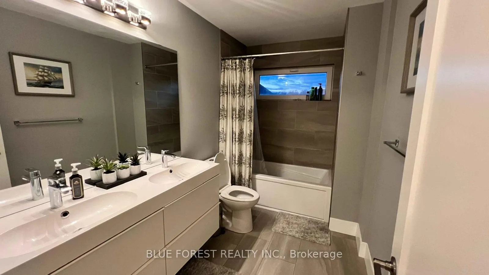 Photo 23 of 2273 Bakervilla Avenue, London, South V — HOMEH