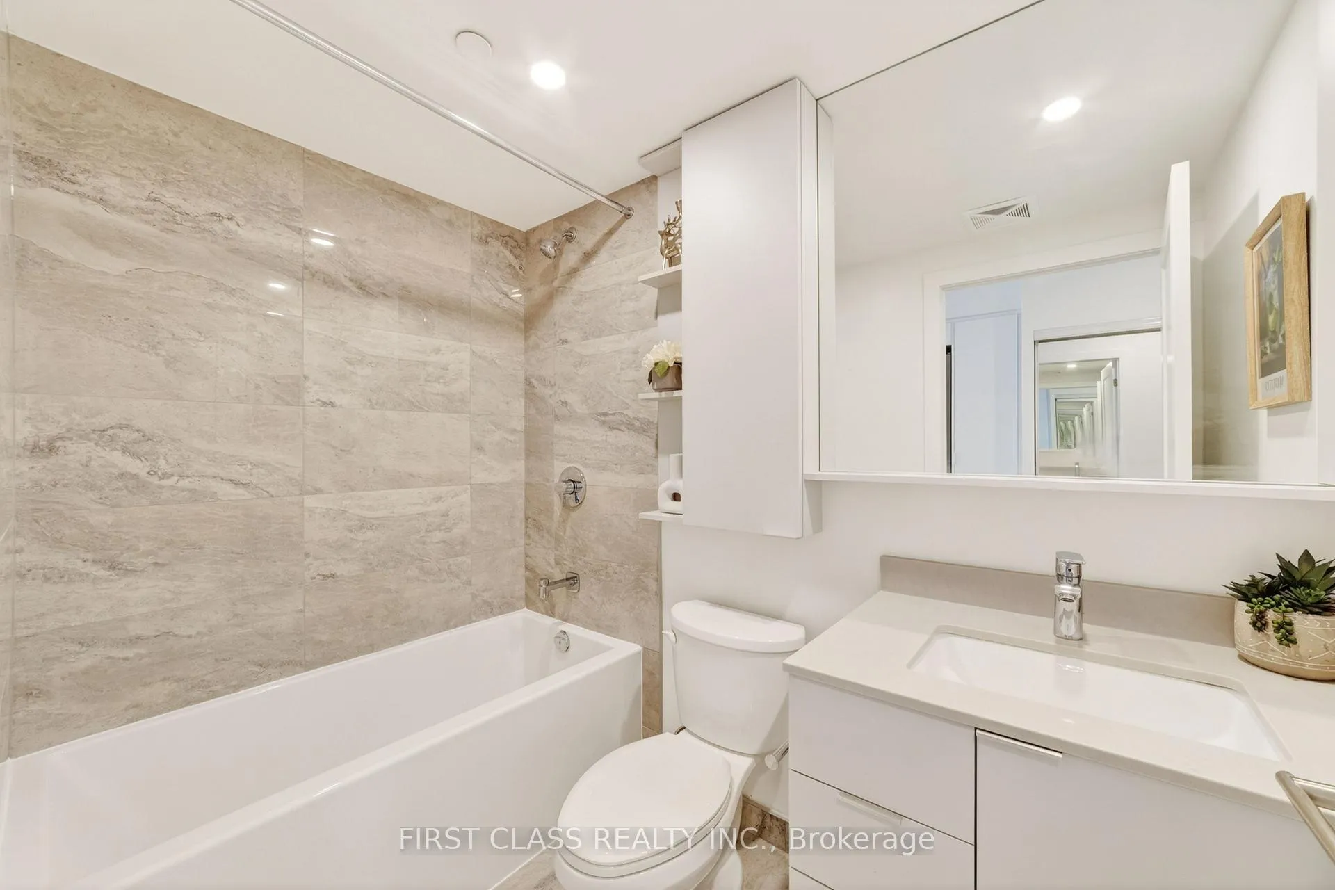 Photo 4 of Unit 1009, 9 Clegg Road, Markham, Unionville — HOMEH