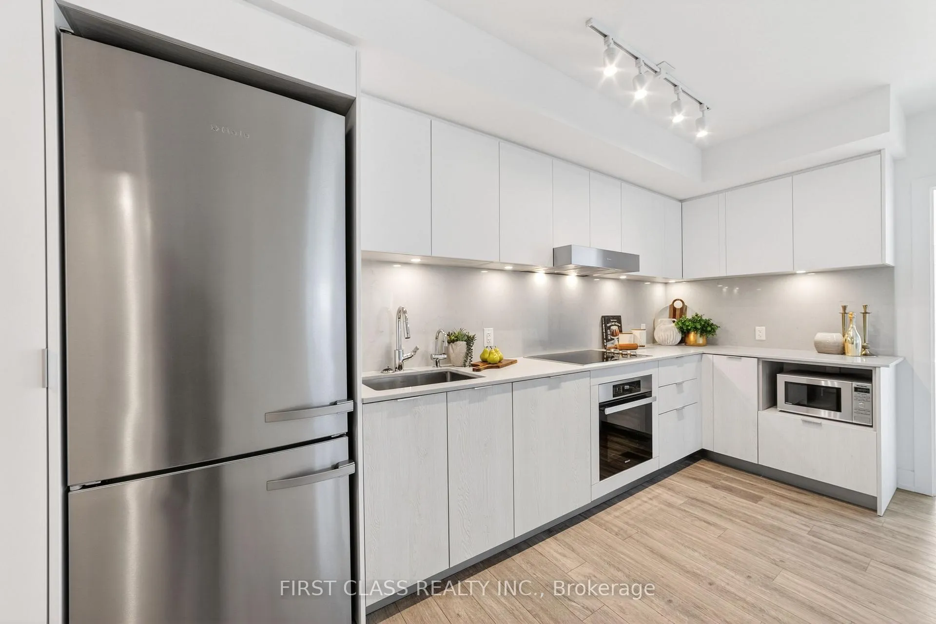 Photo 8 of Unit 1009, 9 Clegg Road, Markham, Unionville — HOMEH