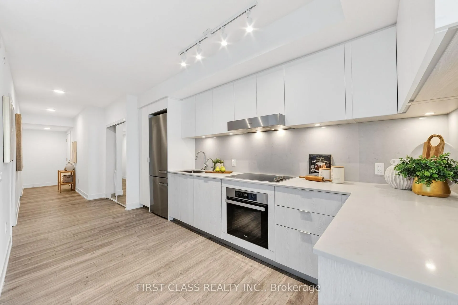 Photo 10 of Unit 1009, 9 Clegg Road, Markham, Unionville — HOMEH