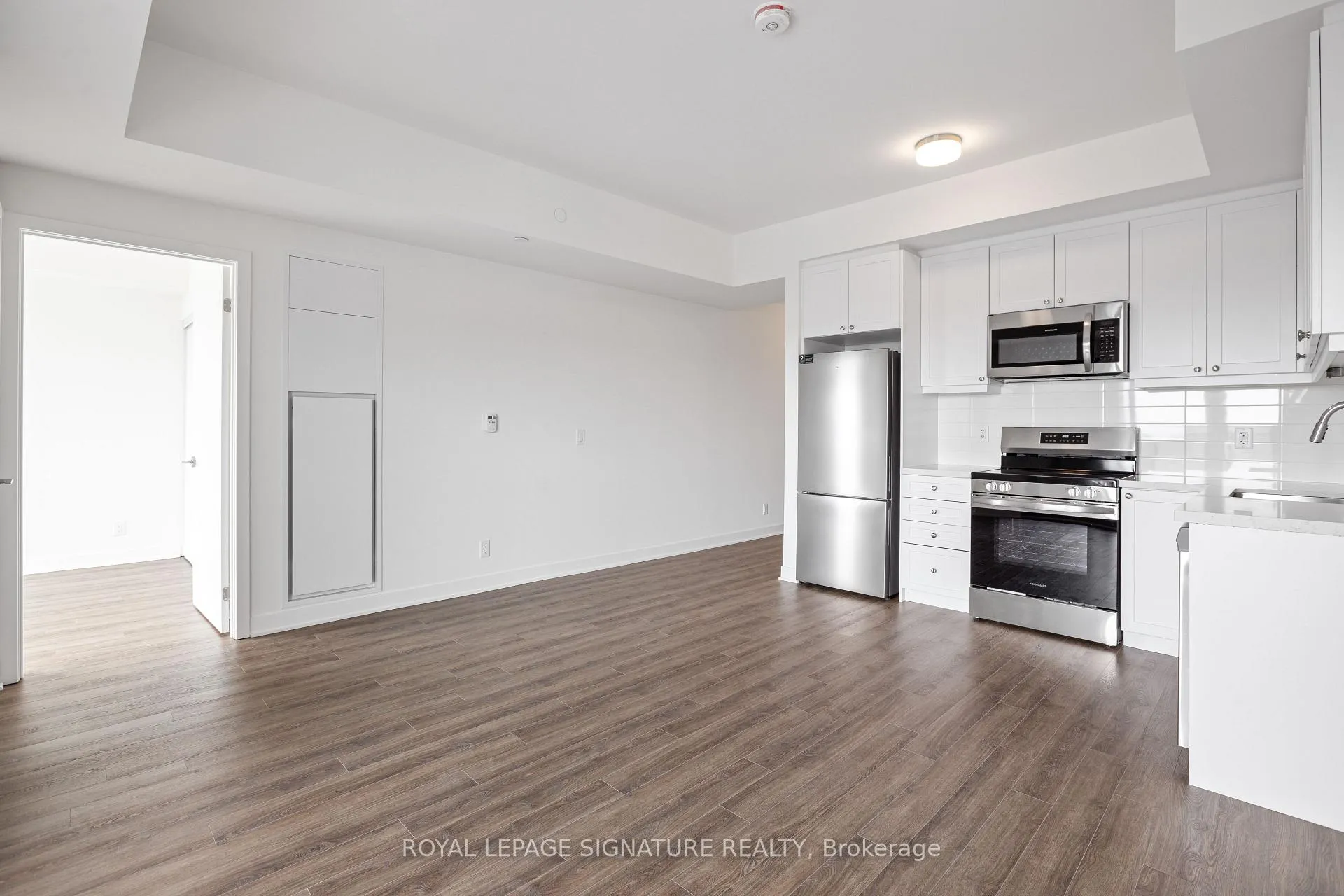 Photo 9 of Unit 502, 51 Clarington Boulevard, Clarington, Bowmanville — HOMEH
