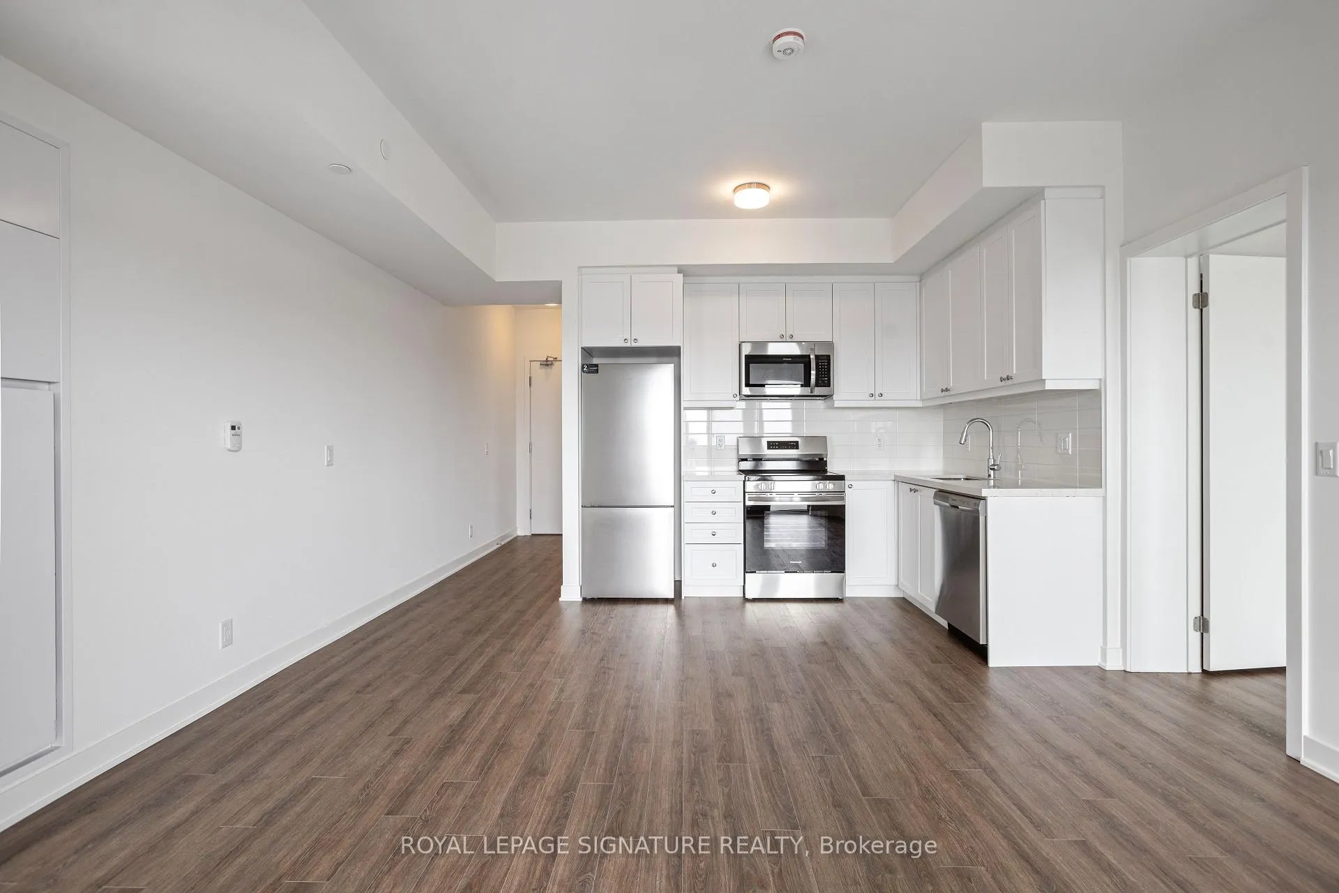 Photo 10 of Unit 502, 51 Clarington Boulevard, Clarington, Bowmanville — HOMEH
