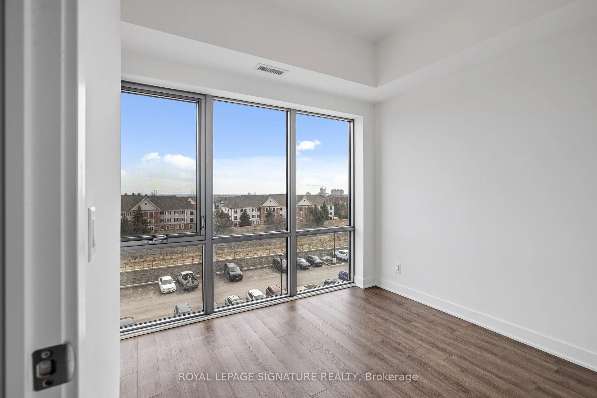 Photo 19 of Unit 502, 51 Clarington Boulevard, Clarington, Bowmanville — HOMEH
