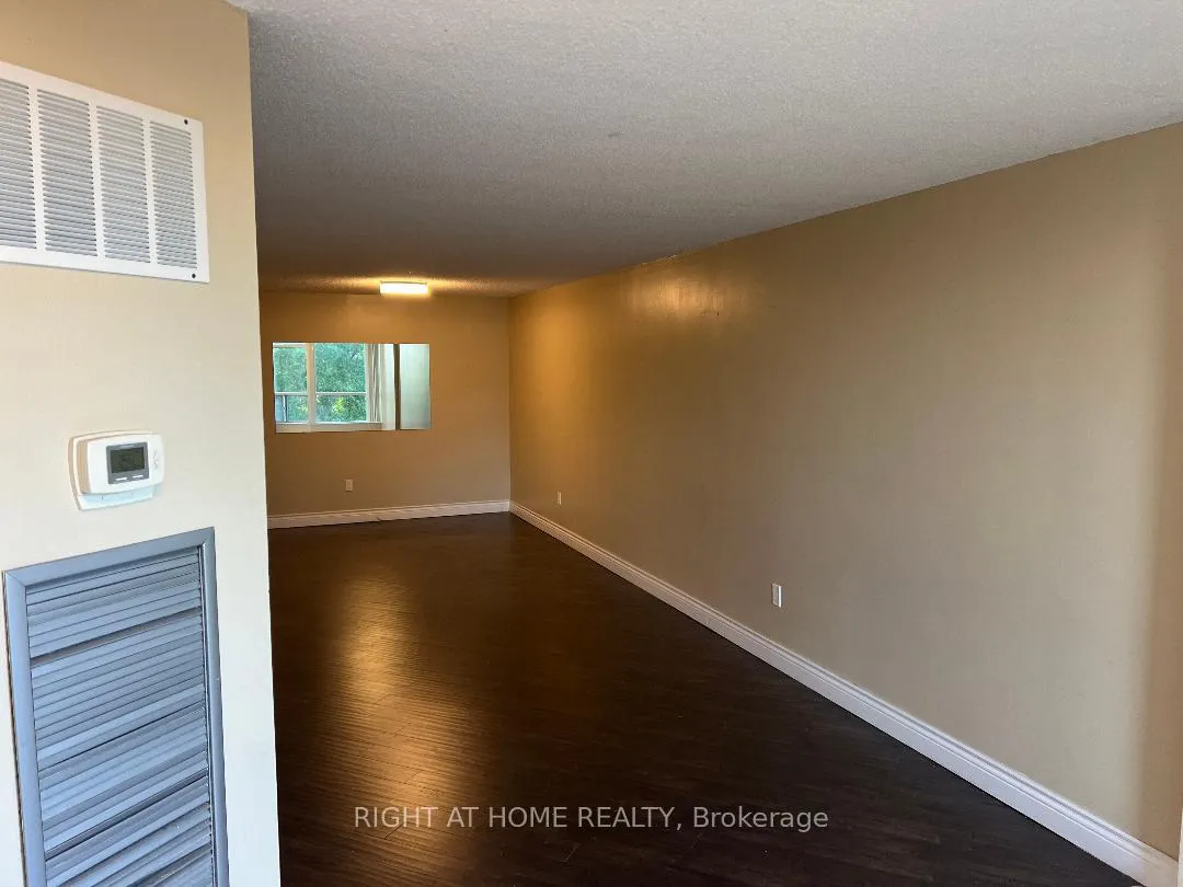 Photo 7 of Unit 409, 5 rowntree Road, Etobicoke, Mount Olive-Silverstone-Jamestown — HOMEH