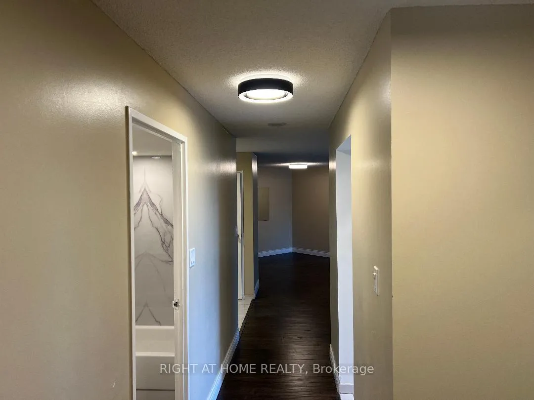 Photo 10 of Unit 409, 5 rowntree Road, Etobicoke, Mount Olive-Silverstone-Jamestown — HOMEH