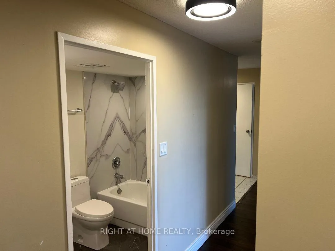 Photo 12 of Unit 409, 5 rowntree Road, Etobicoke, Mount Olive-Silverstone-Jamestown — HOMEH