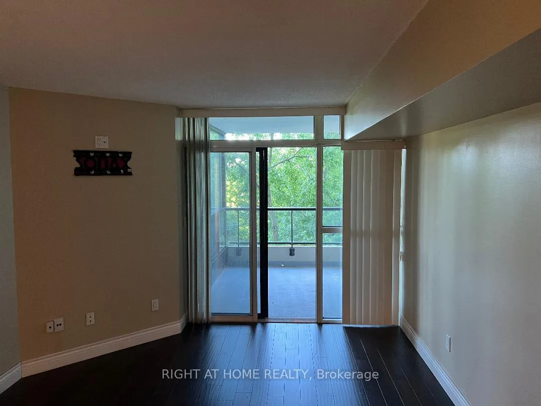Photo 14 of Unit 409, 5 rowntree Road, Etobicoke, Mount Olive-Silverstone-Jamestown — HOMEH