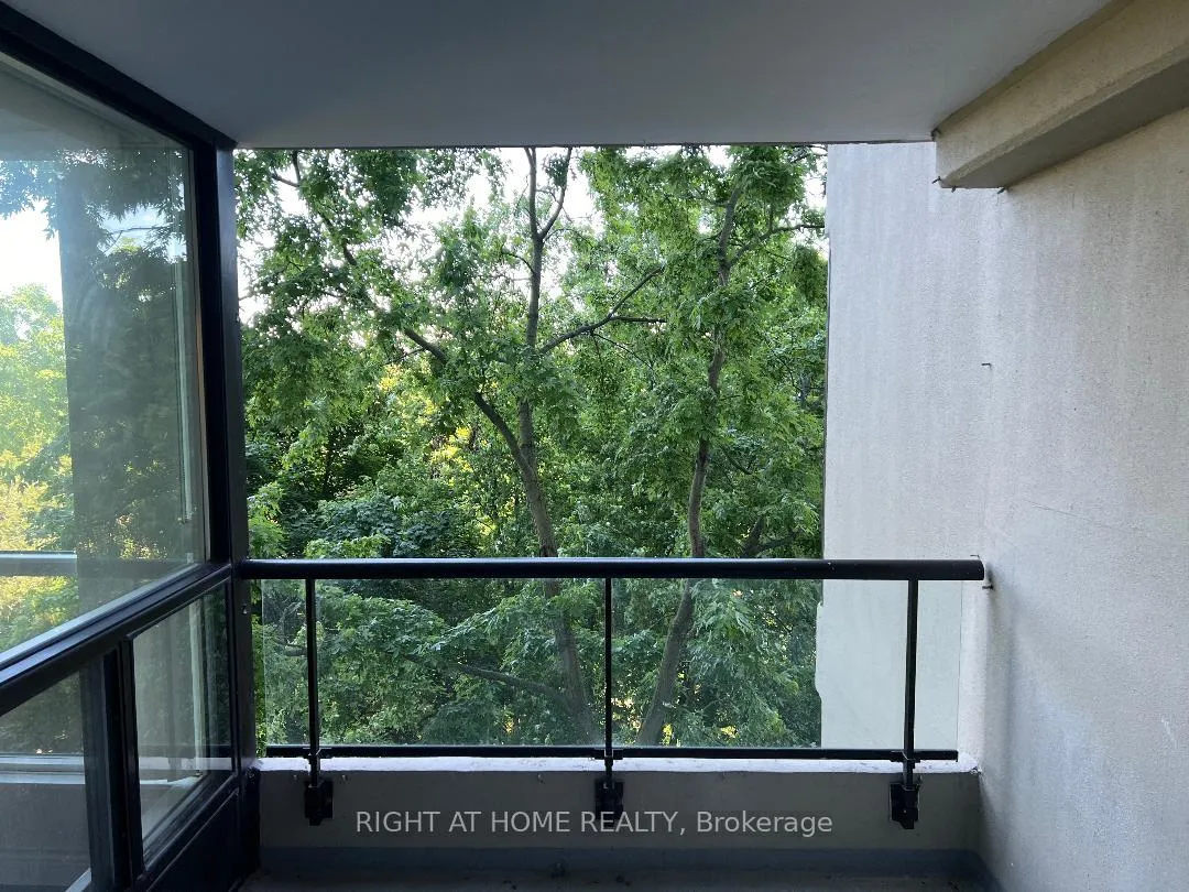 Photo 16 of Unit 409, 5 rowntree Road, Etobicoke, Mount Olive-Silverstone-Jamestown — HOMEH