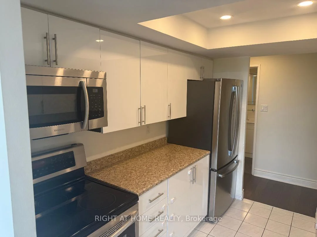 Photo 22 of Unit 409, 5 rowntree Road, Etobicoke, Mount Olive-Silverstone-Jamestown — HOMEH
