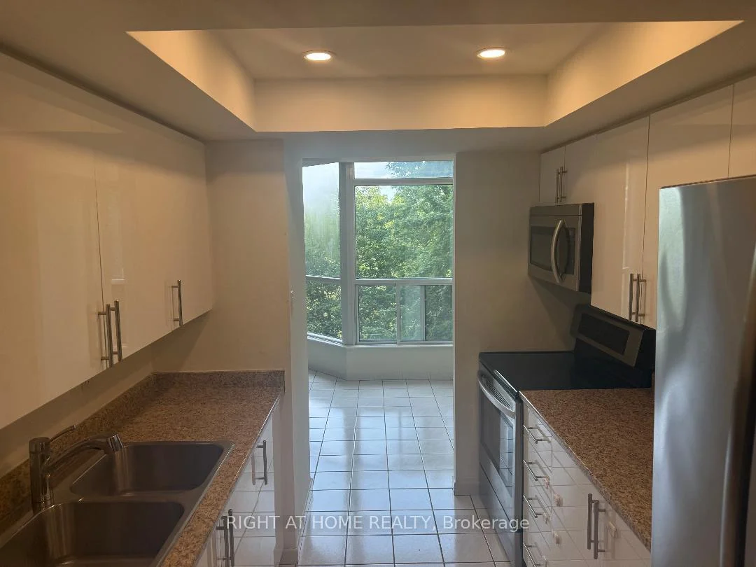 Photo 25 of Unit 409, 5 rowntree Road, Etobicoke, Mount Olive-Silverstone-Jamestown — HOMEH
