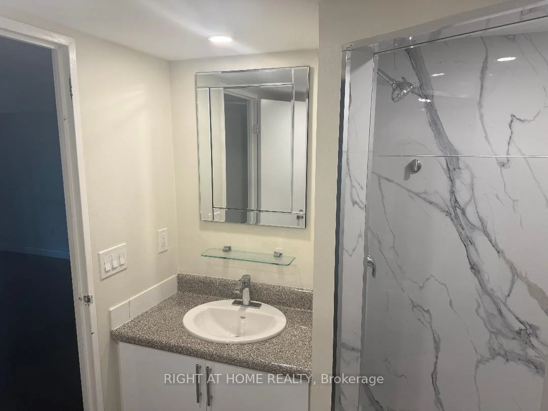 Photo 29 of Unit 409, 5 rowntree Road, Etobicoke, Mount Olive-Silverstone-Jamestown — HOMEH