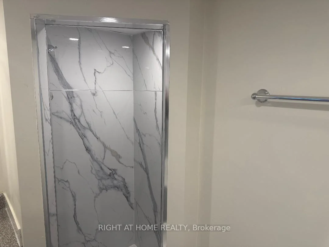 Photo 30 of Unit 409, 5 rowntree Road, Etobicoke, Mount Olive-Silverstone-Jamestown — HOMEH