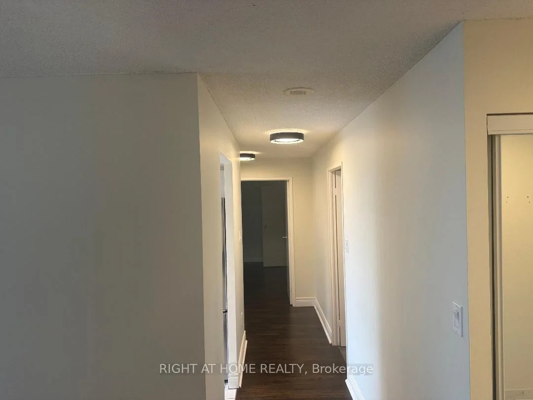 Photo 36 of Unit 409, 5 rowntree Road, Etobicoke, Mount Olive-Silverstone-Jamestown — HOMEH
