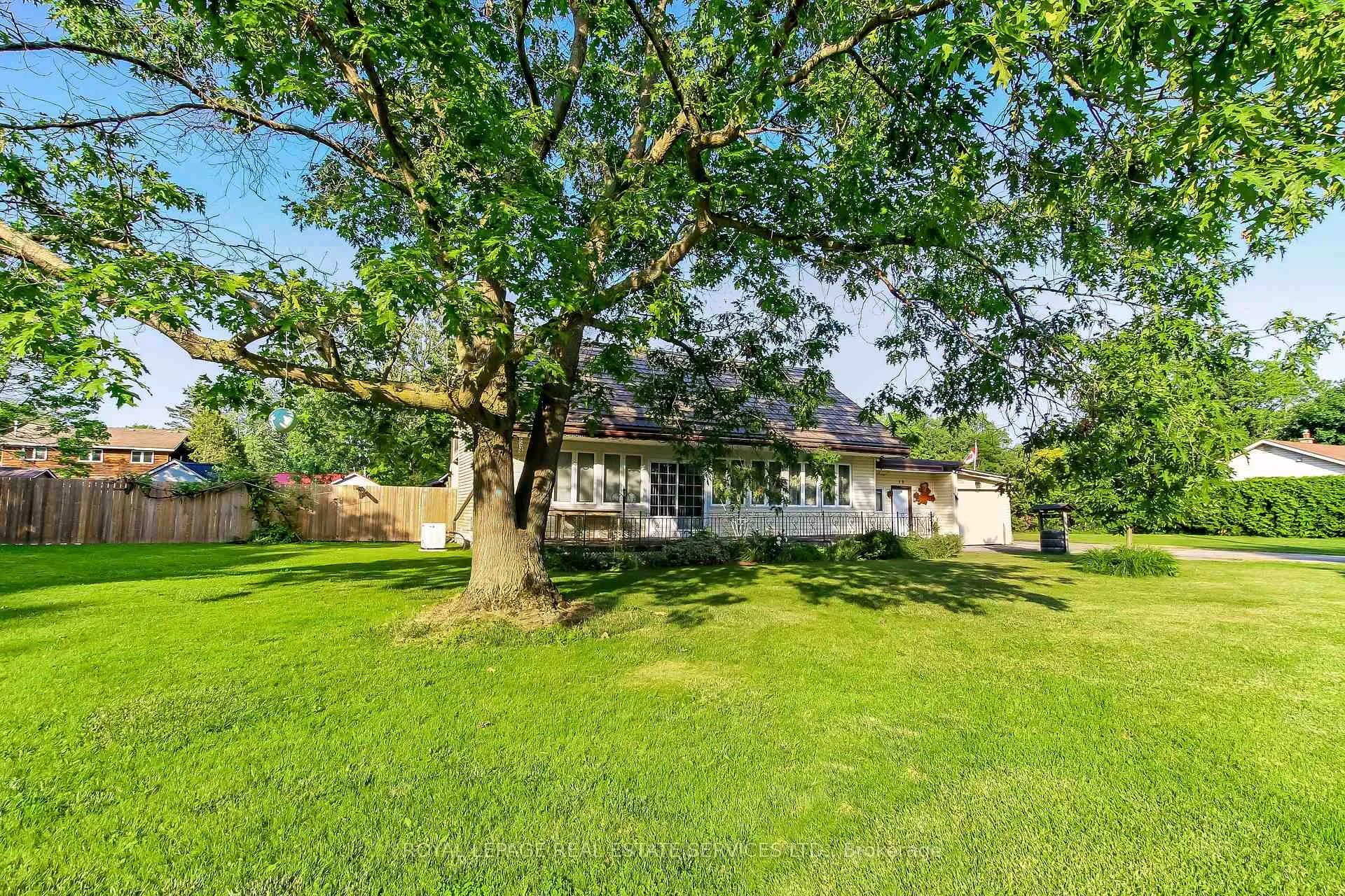 Photo 2 of 20 Bayview Avenue, Norfolk, Booth's Harbour — HOMEH