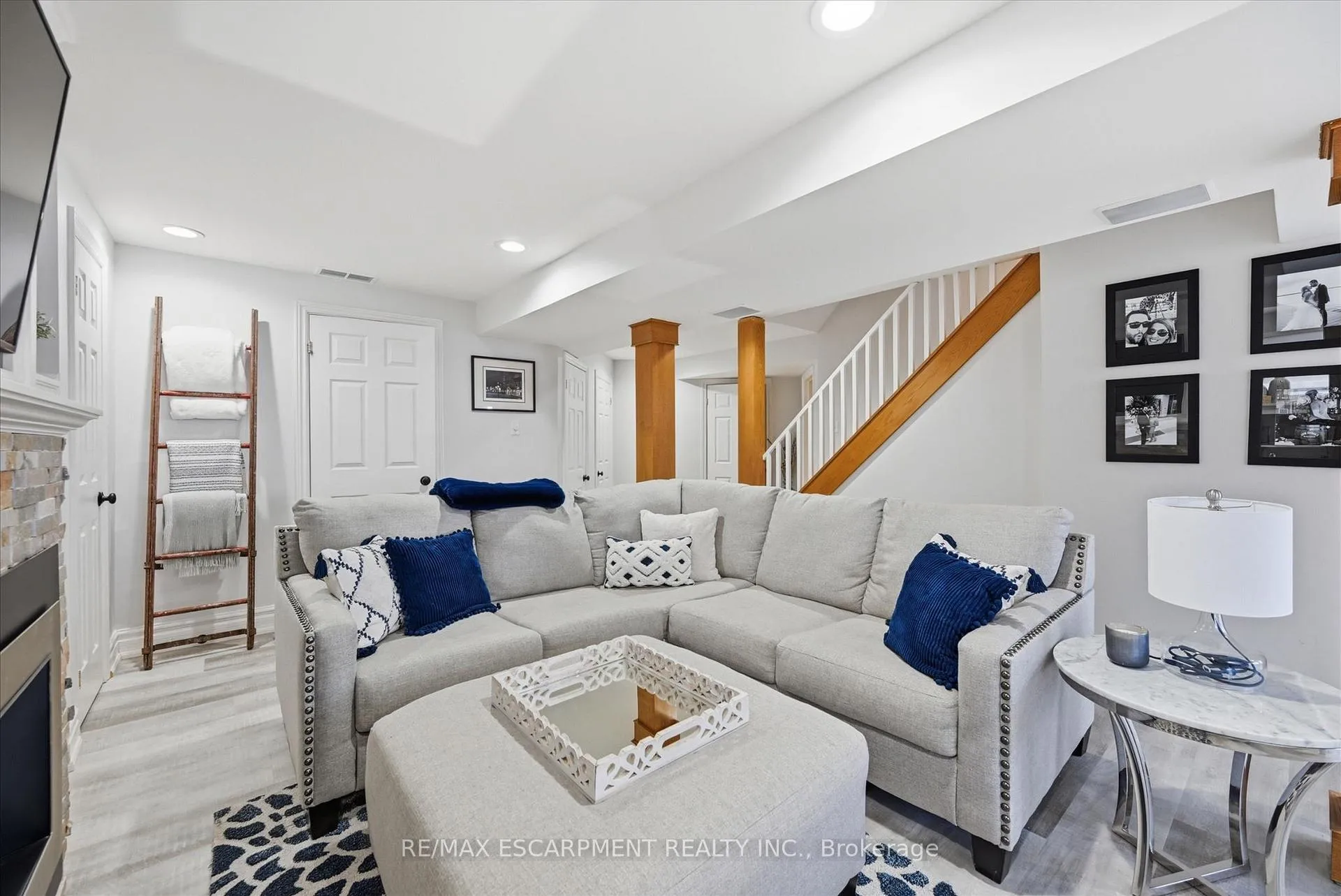 Photo 27 of 17 Fenwick Place, Hamilton, Waterdown — HOMEH