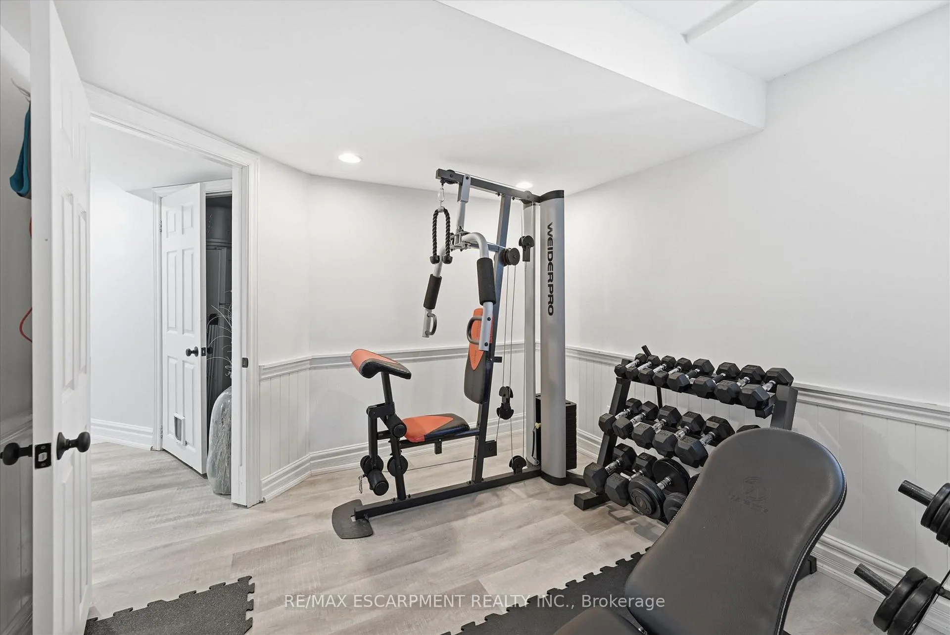 Photo 29 of 17 Fenwick Place, Hamilton, Waterdown — HOMEH