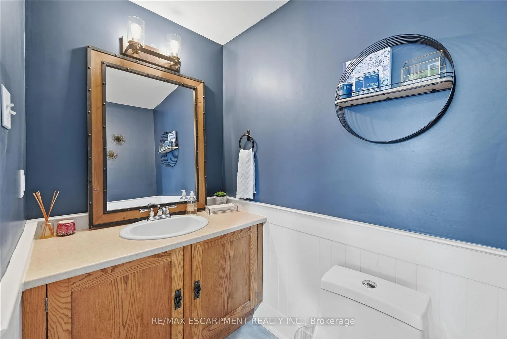 Photo 30 of 17 Fenwick Place, Hamilton, Waterdown — HOMEH