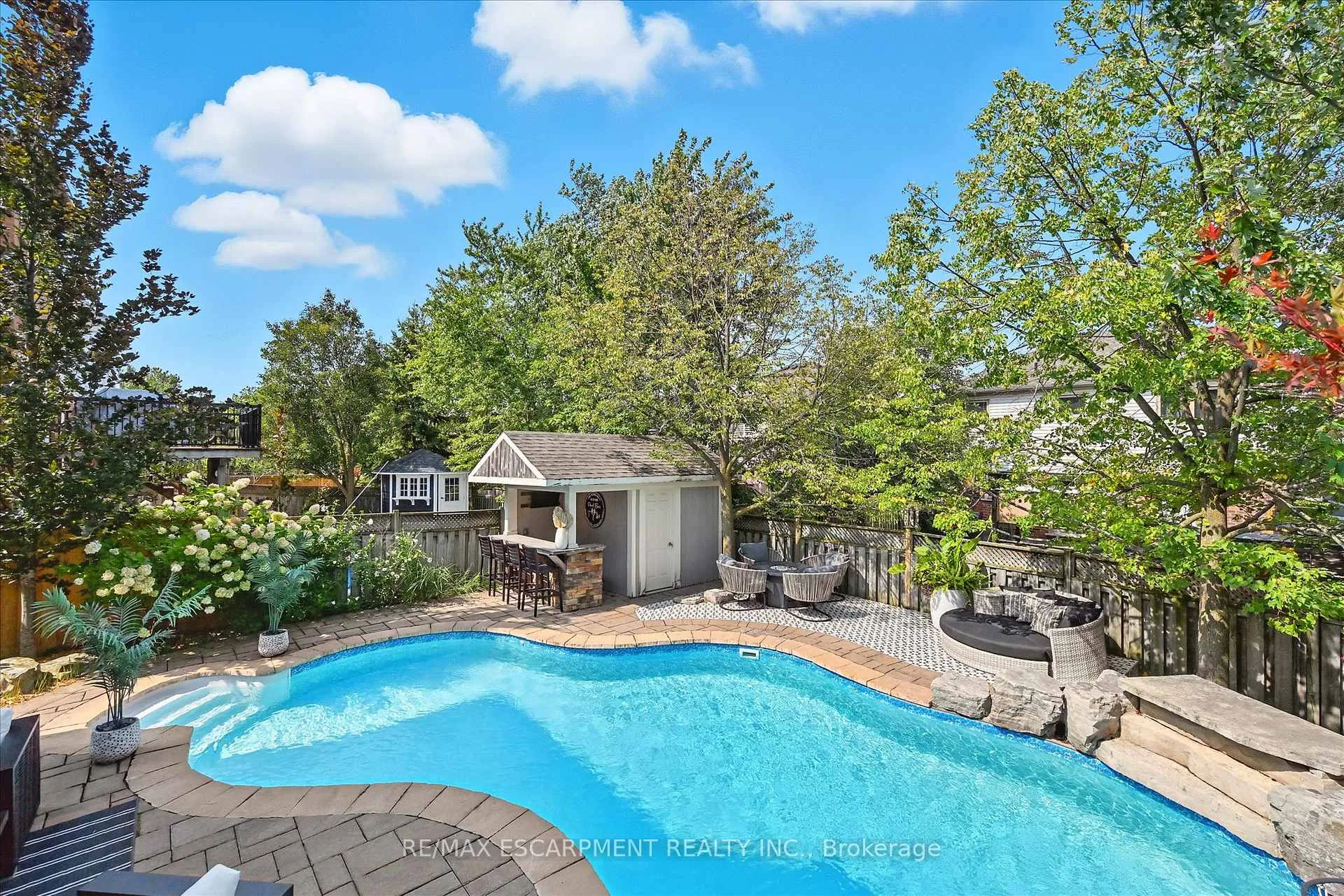 Photo 40 of 17 Fenwick Place, Hamilton, Waterdown — HOMEH