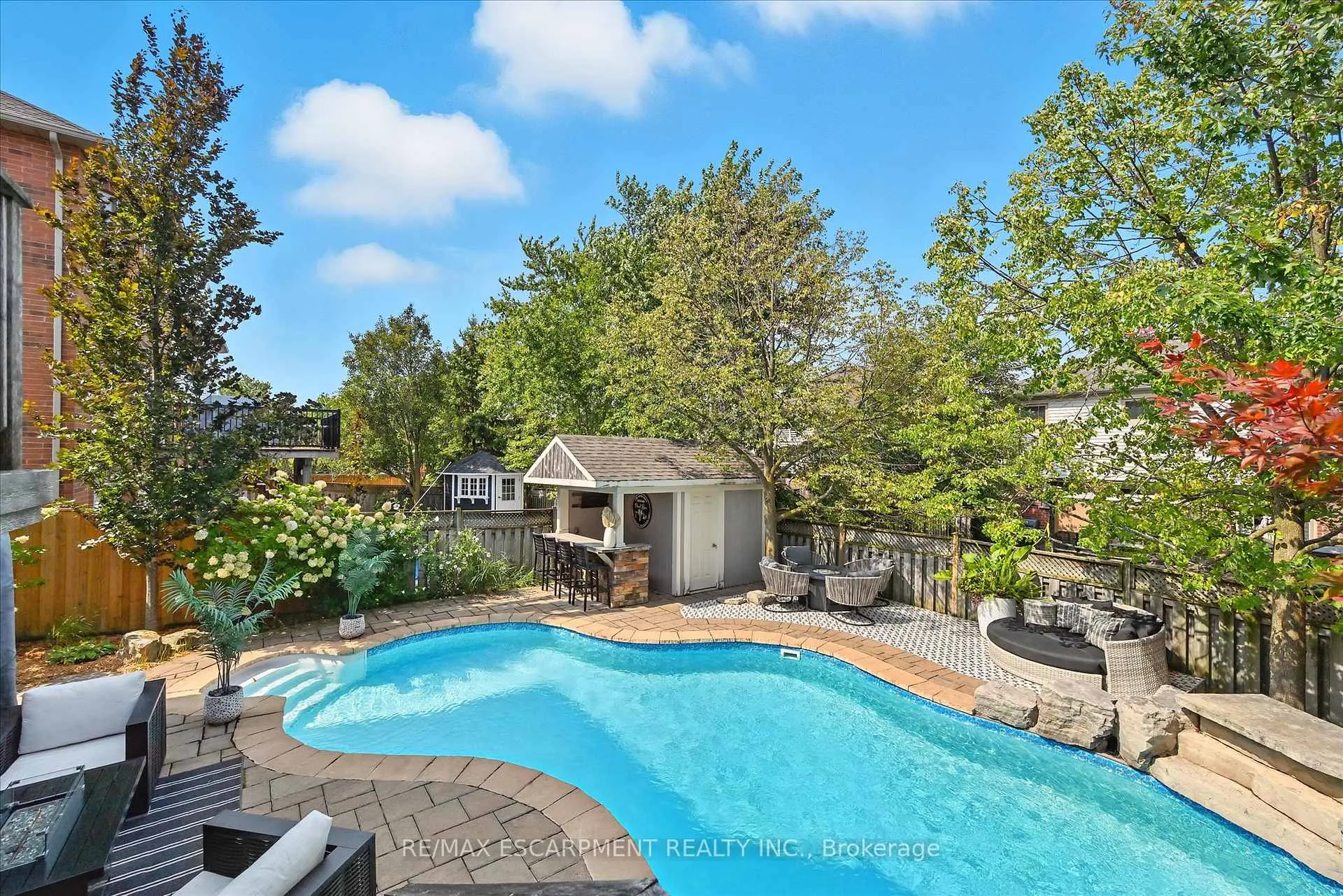 Photo 45 of 17 Fenwick Place, Hamilton, Waterdown — HOMEH