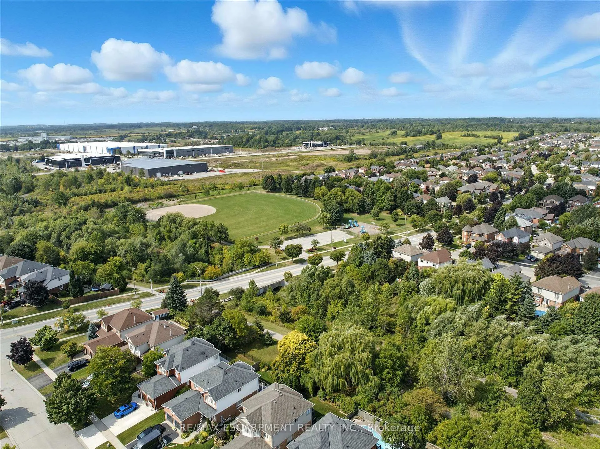 Photo 50 of 17 Fenwick Place, Hamilton, Waterdown — HOMEH