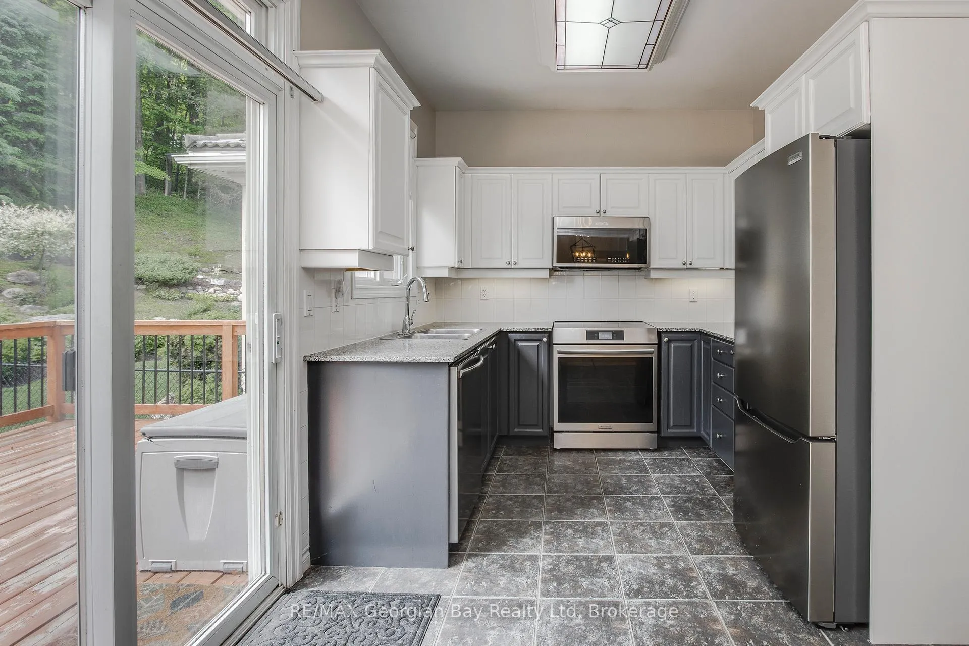 Photo 12 of 502 Aberdeen Boulevard, Midland — HOMEH