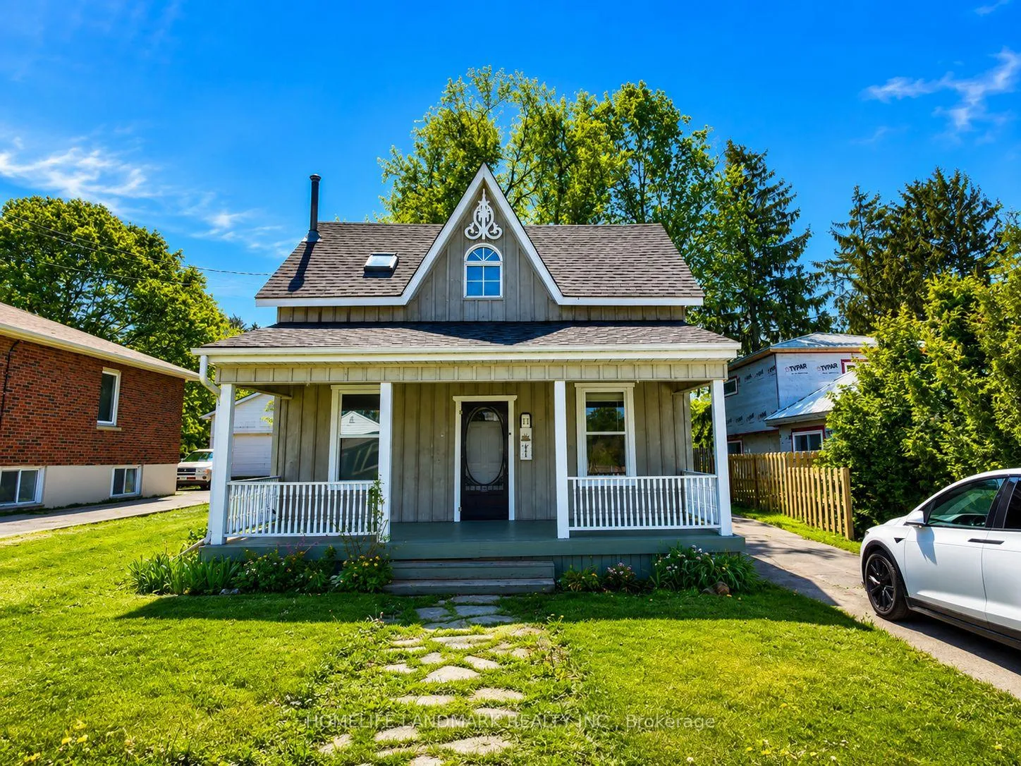 Photo of 111 Penetang Street