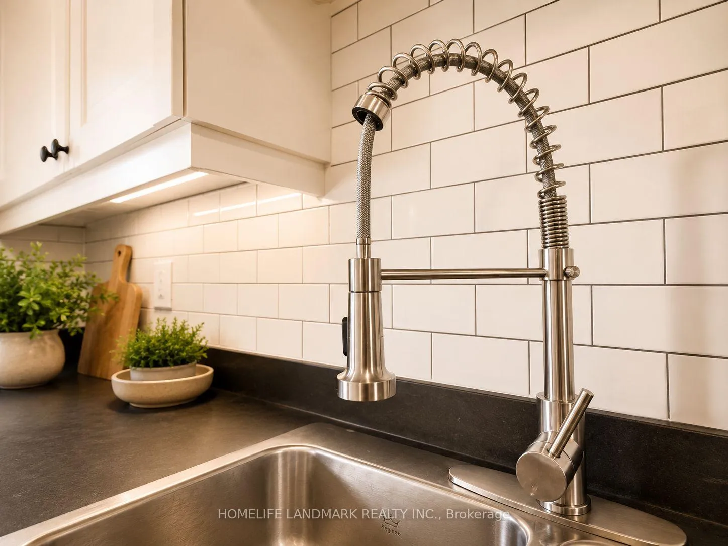 Photo 10 of 111 Penetang Street, Barrie, Codrington — HOMEH