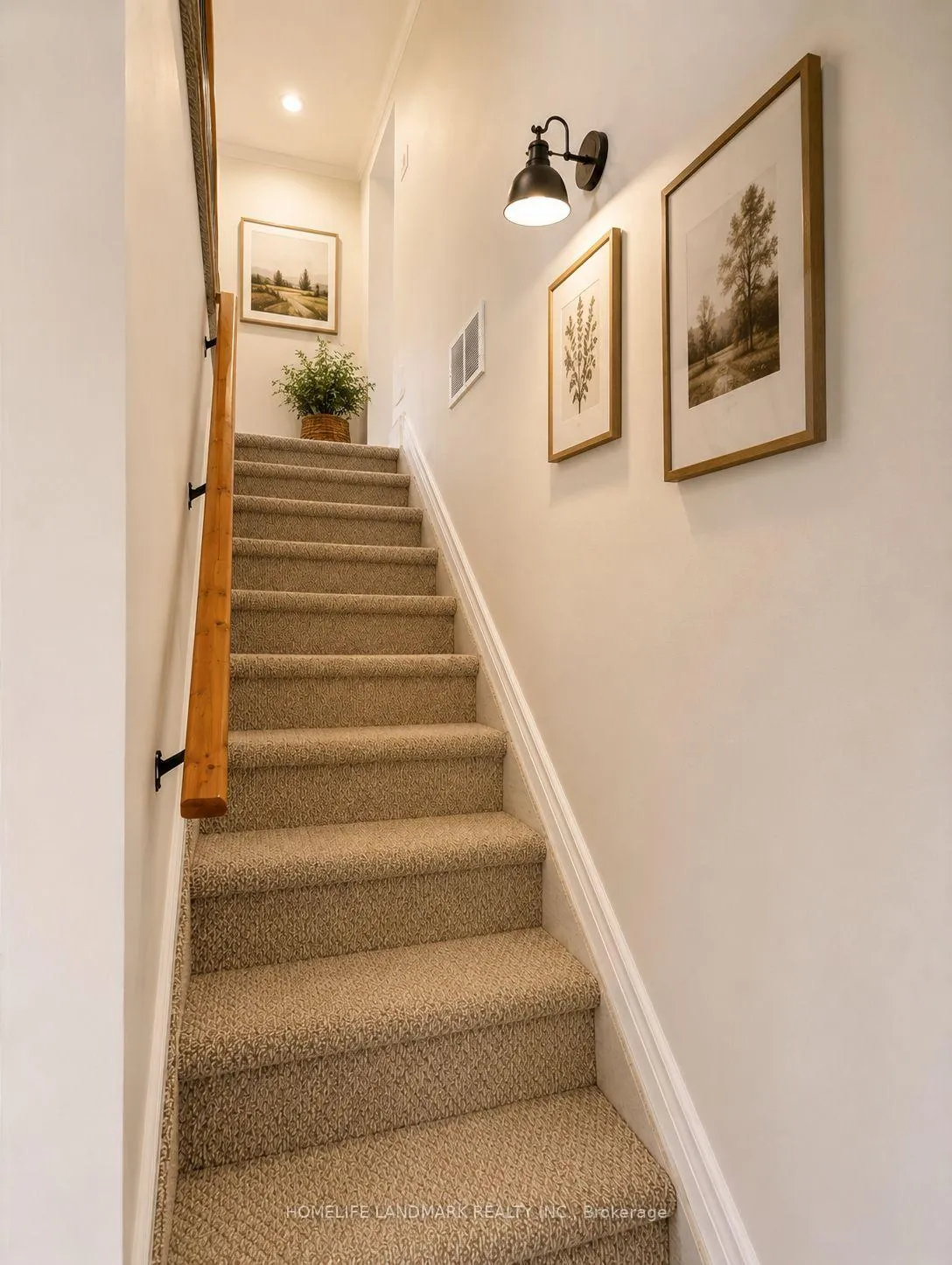 Photo 15 of 111 Penetang Street, Barrie, Codrington — HOMEH