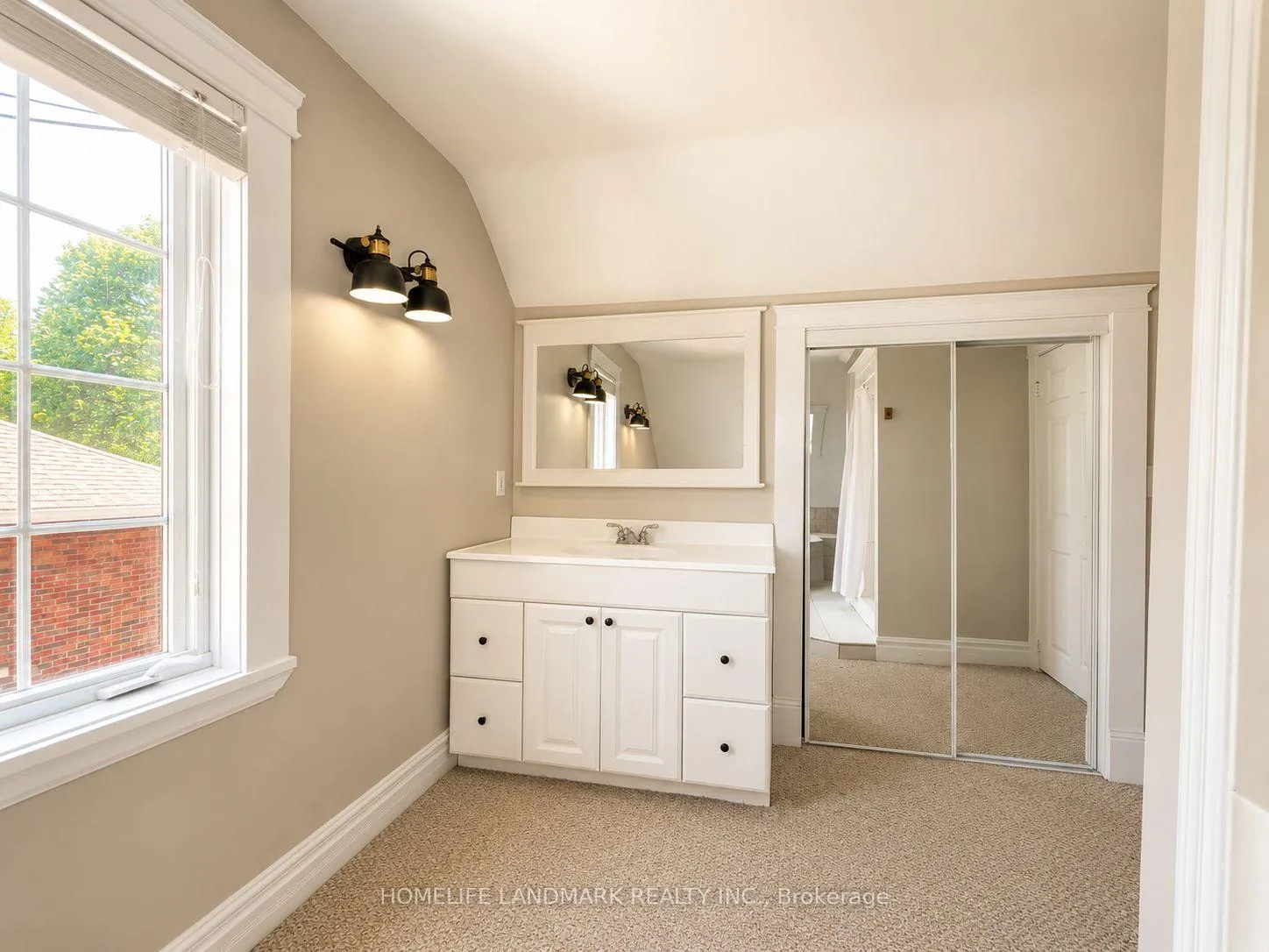 Photo 20 of 111 Penetang Street, Barrie, Codrington — HOMEH