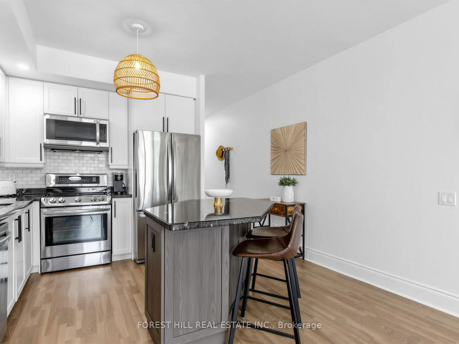 Photo 4 of Unit 1514, 123 Eglinton Avenue E, Toronto, Mount Pleasant West — HOMEH