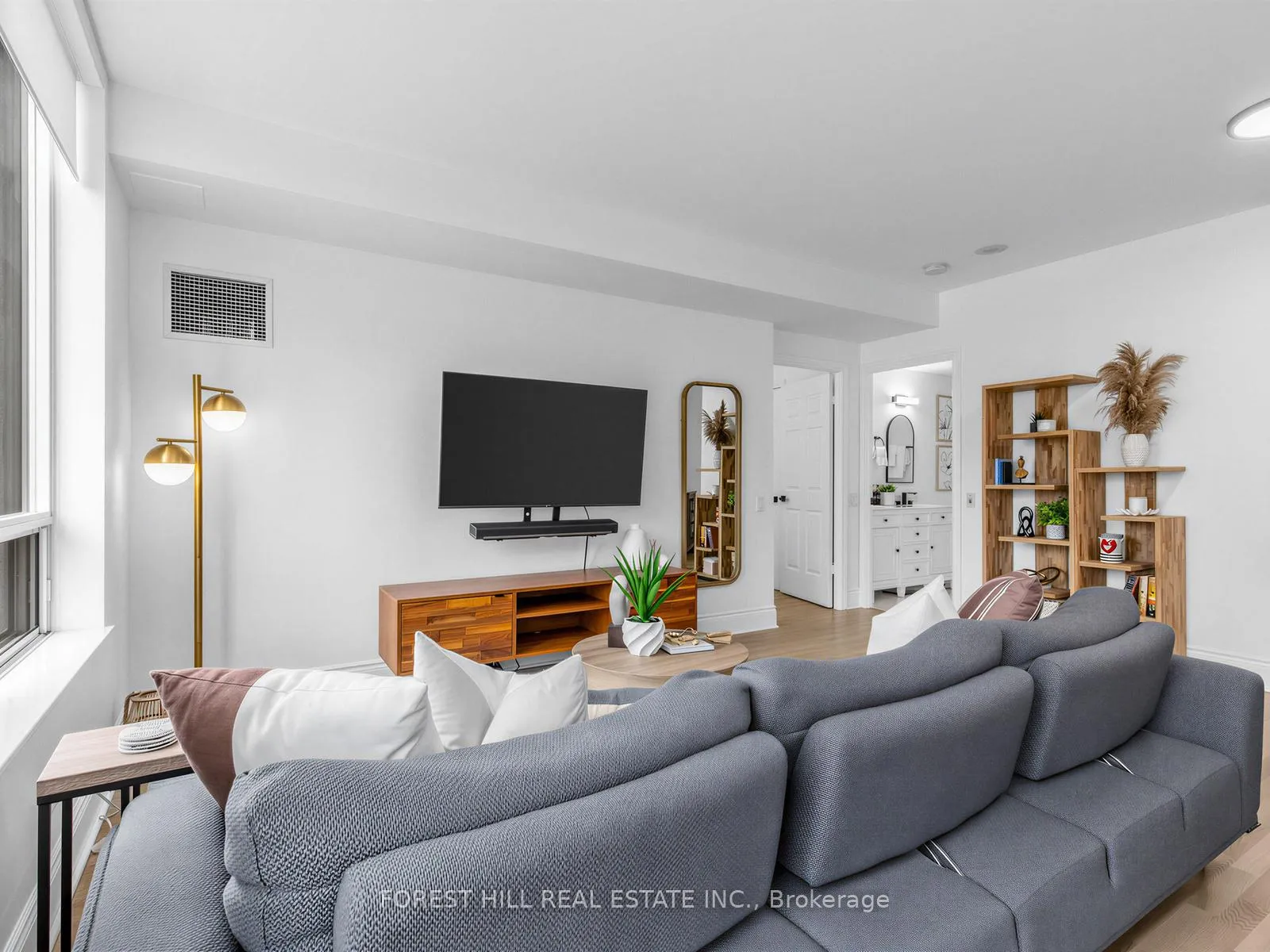 Photo 9 of Unit 1514, 123 Eglinton Avenue E, Toronto, Mount Pleasant West — HOMEH