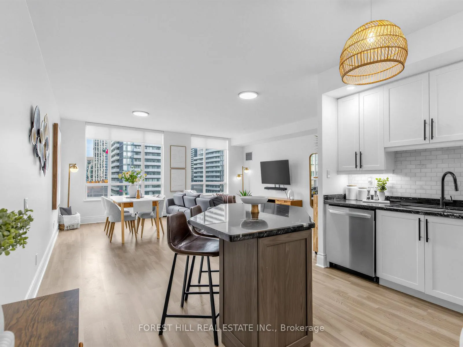 Photo 15 of Unit 1514, 123 Eglinton Avenue E, Toronto, Mount Pleasant West — HOMEH