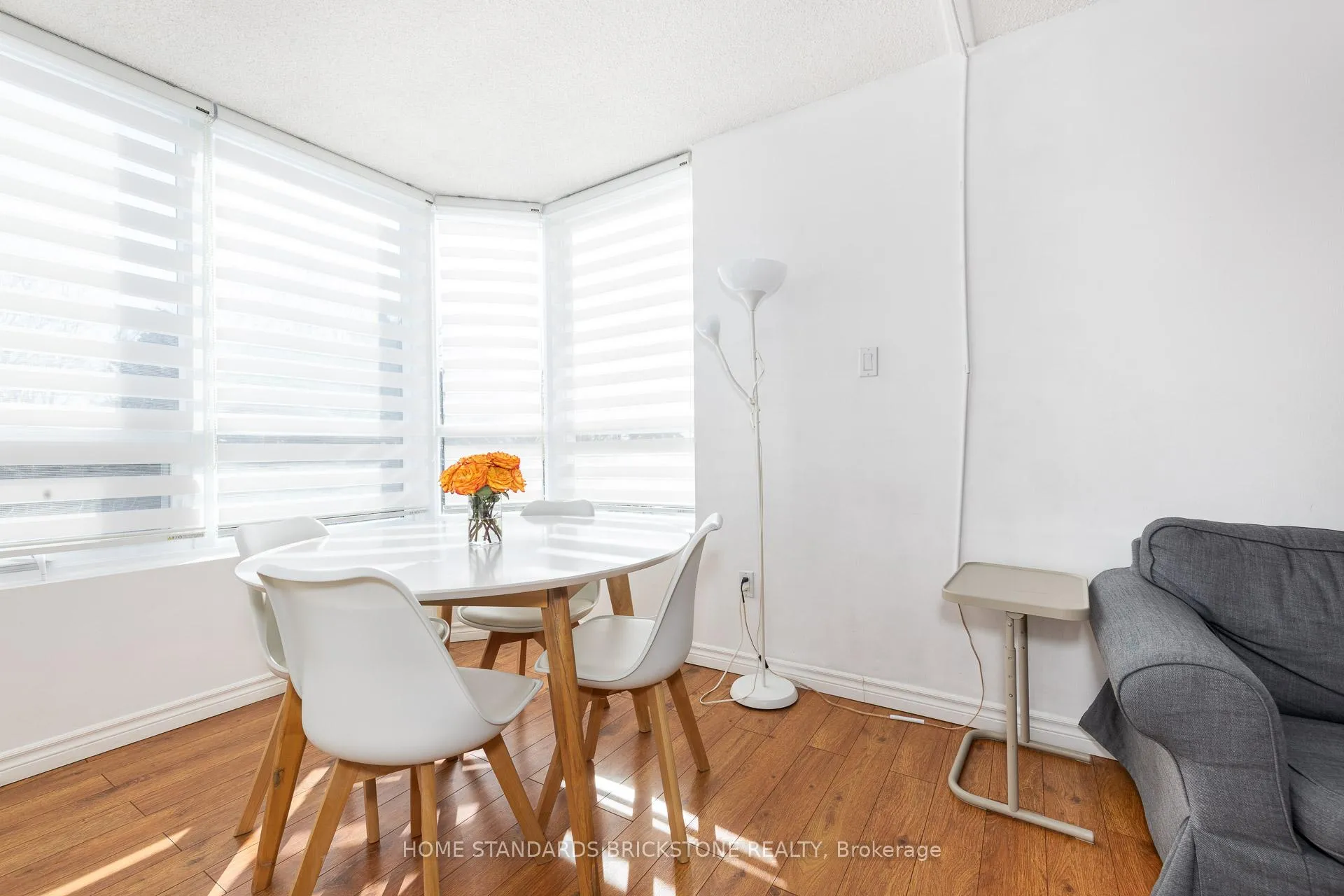Photo 4 of Unit 205, 7601 Bathurst Street W, Vaughan, Crestwood-Springfarm-Yorkhill — HOMEH