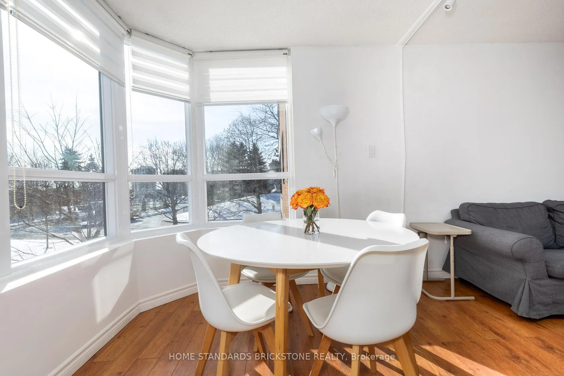 Photo 5 of Unit 205, 7601 Bathurst Street W, Vaughan, Crestwood-Springfarm-Yorkhill — HOMEH