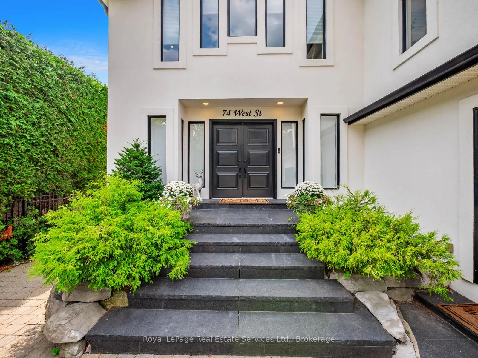 Photo 6 of 74 West Street, Oakville, Bronte — HOMEH