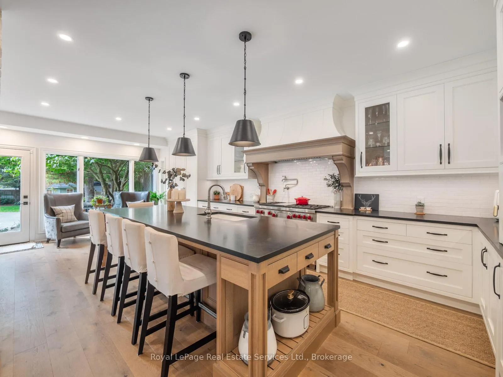 Photo 13 of 74 West Street, Oakville, Bronte — HOMEH