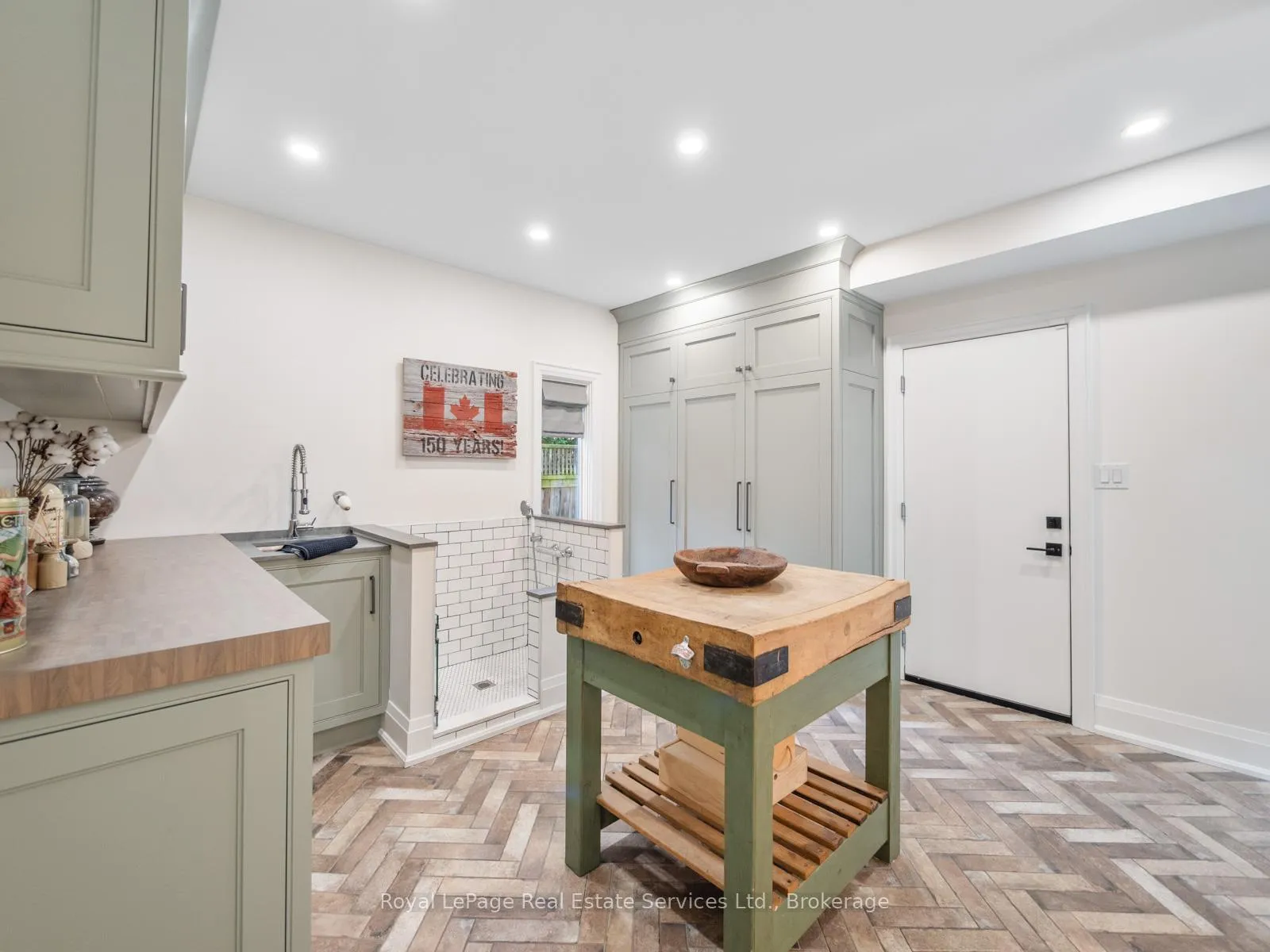 Photo 19 of 74 West Street, Oakville, Bronte — HOMEH