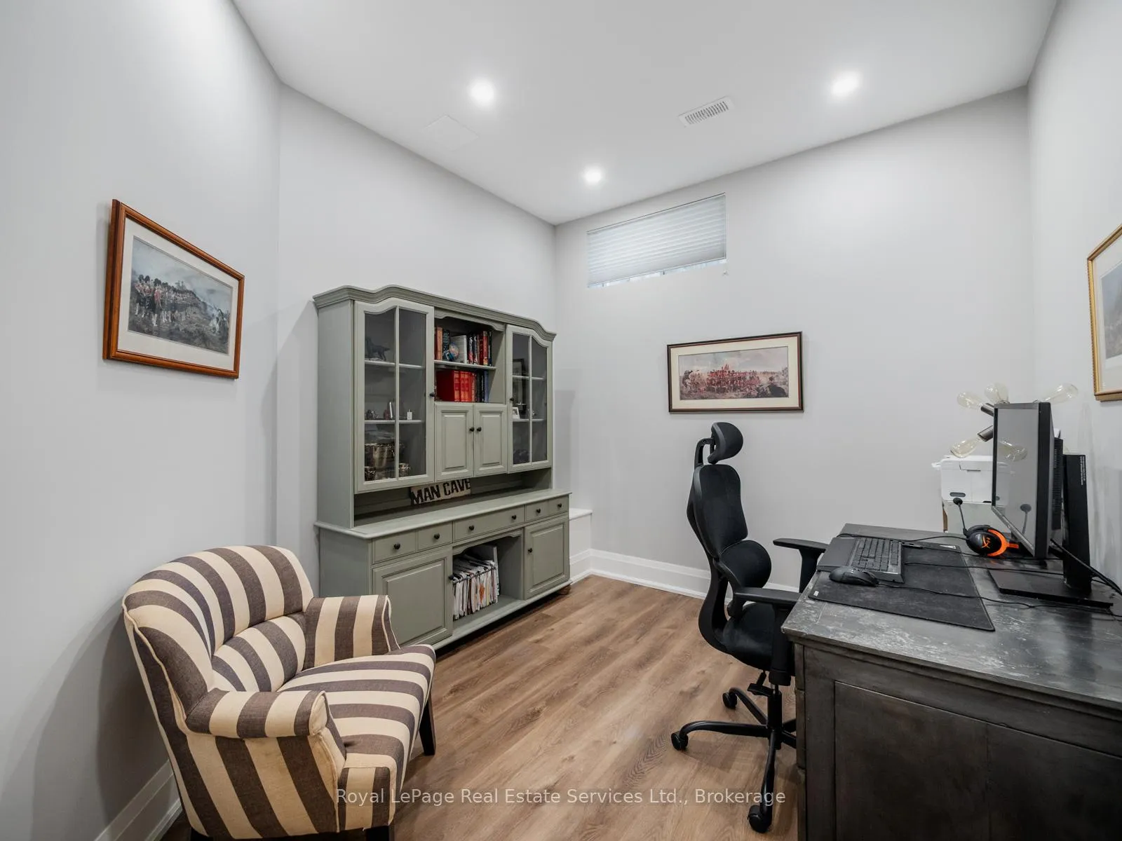 Photo 37 of 74 West Street, Oakville, Bronte — HOMEH