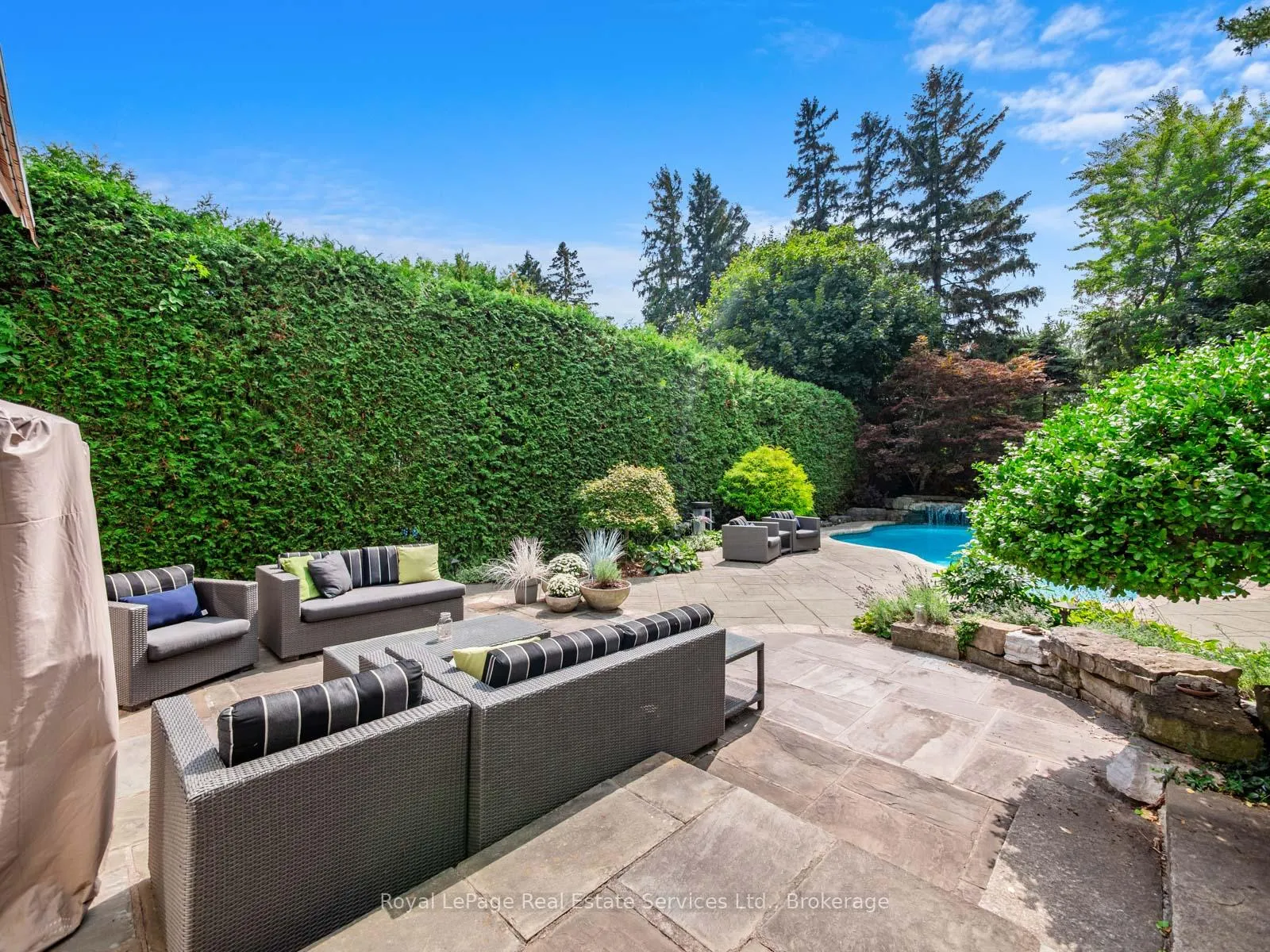 Photo 47 of 74 West Street, Oakville, Bronte — HOMEH