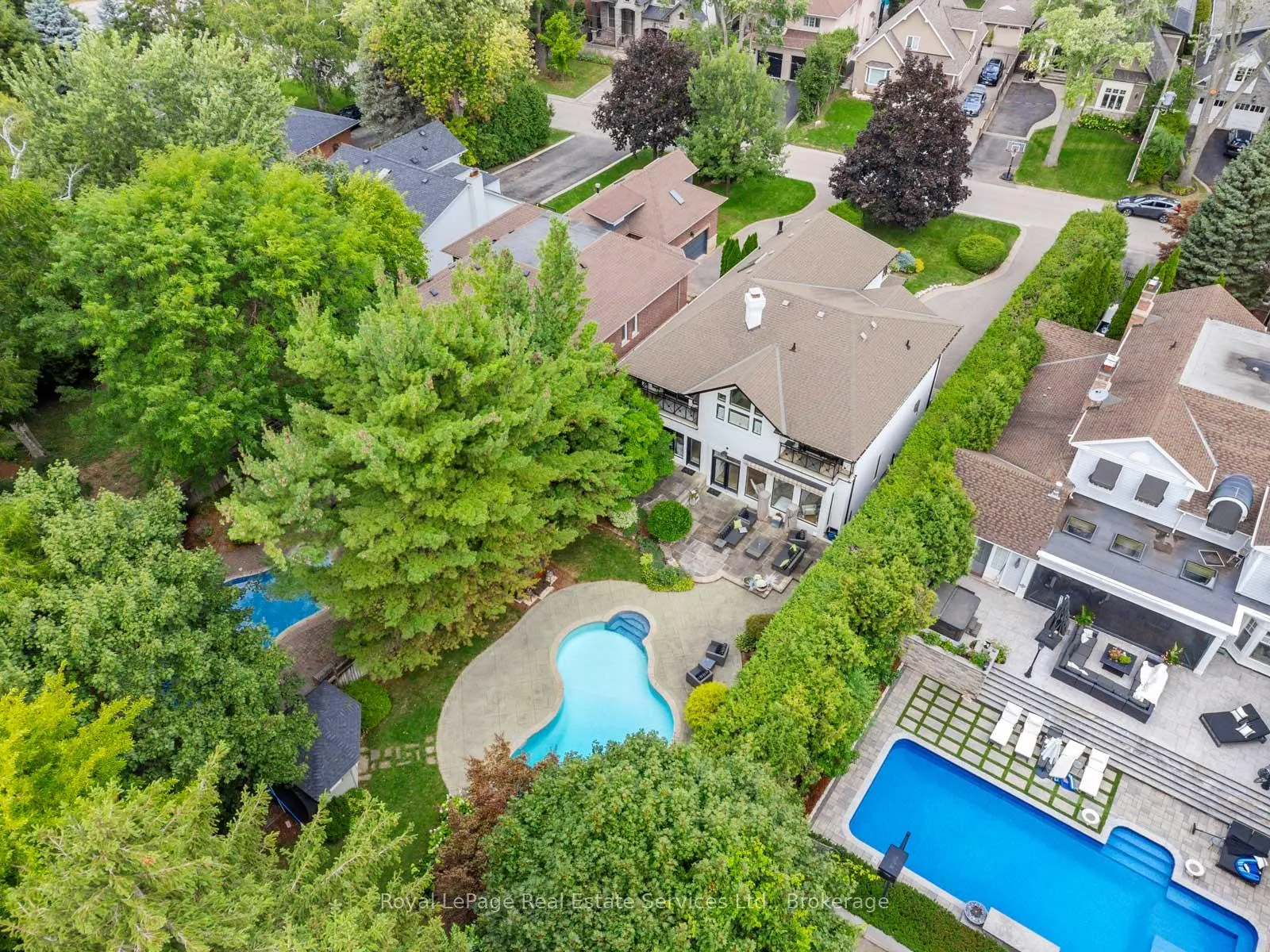 Photo 53 of 74 West Street, Oakville, Bronte — HOMEH